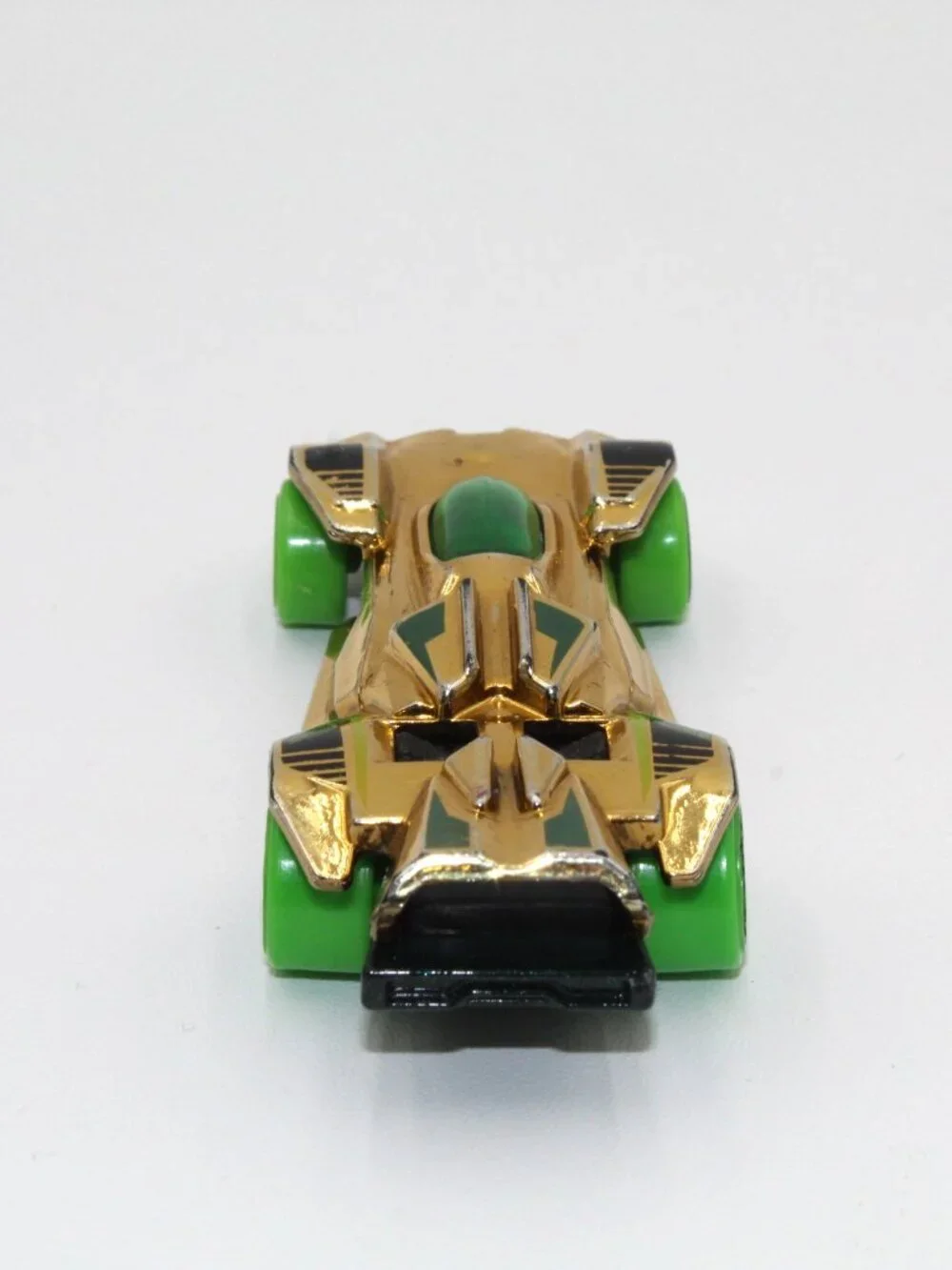 2014 Hot Wheels Rev Rod Gold Chrome & Neon Green 1:64 Die-Cast Sports Car